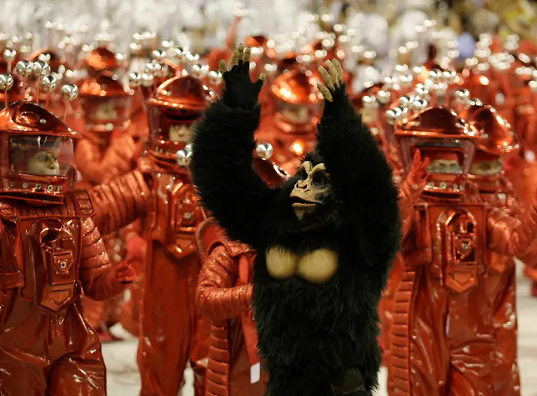 RJO764-BRAZIL-CARNIVAL-0215-11-JPG1326934831689146947