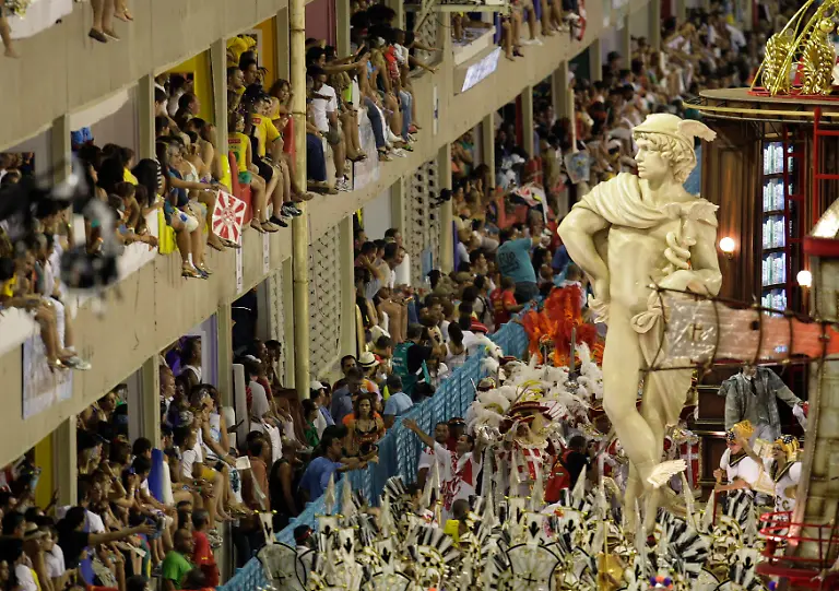 RJO770-BRAZIL-CARNIVAL-0215-11-JPG2293440021562798710