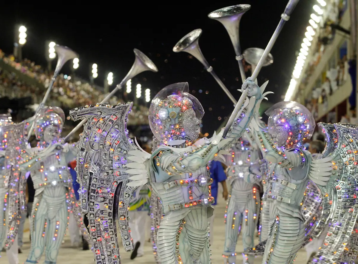 RJO778-BRAZIL-CARNIVAL-0215-11-JPG8175995580710127606