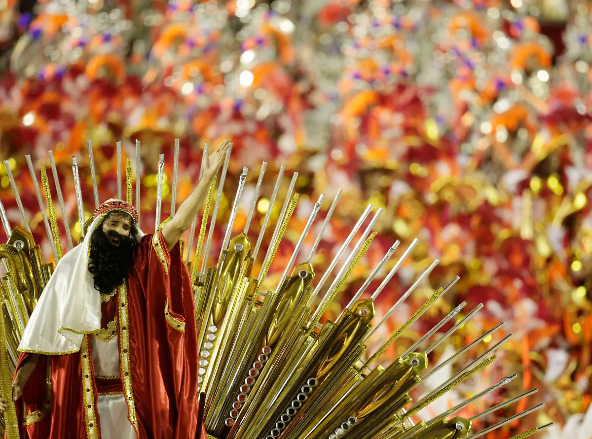 RJO772-BRAZIL-CARNIVAL-0215-11-JPG8201913773814622695