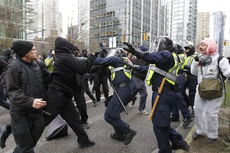 1266107354908-Vancouver-Olympics-Protest-NSD108-jpg7643294935951956948