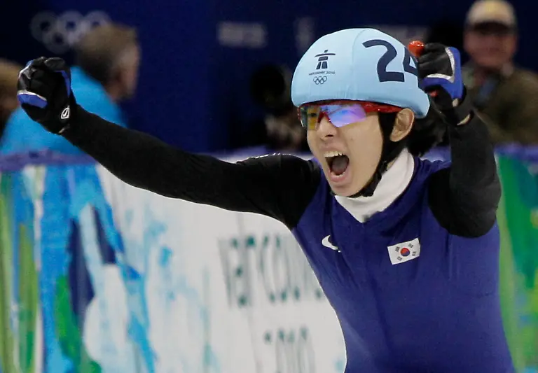 Vancouver-Olympics-Short-Track-OLYST160-jpg5987034207760720178