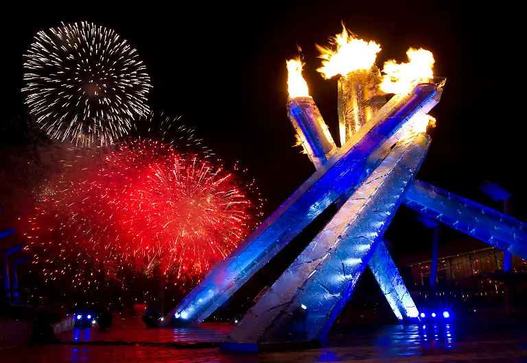 Vancouver-Olympics-Opening-Ceremony-AJW104-jpg2493324798595295563