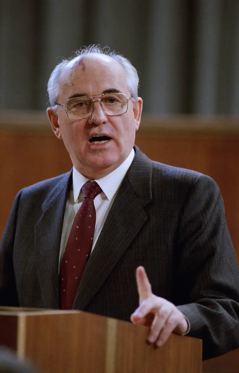 Gorbi-zu-Lit-Let-220191