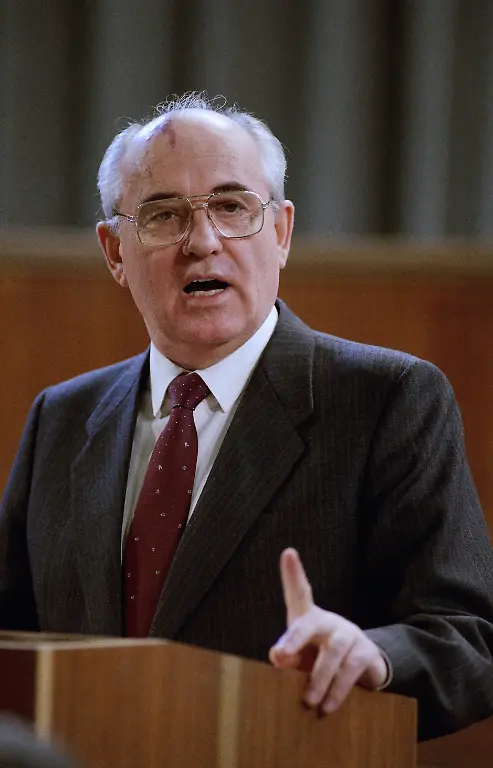 Gorbi-zu-Lit-Let-220191