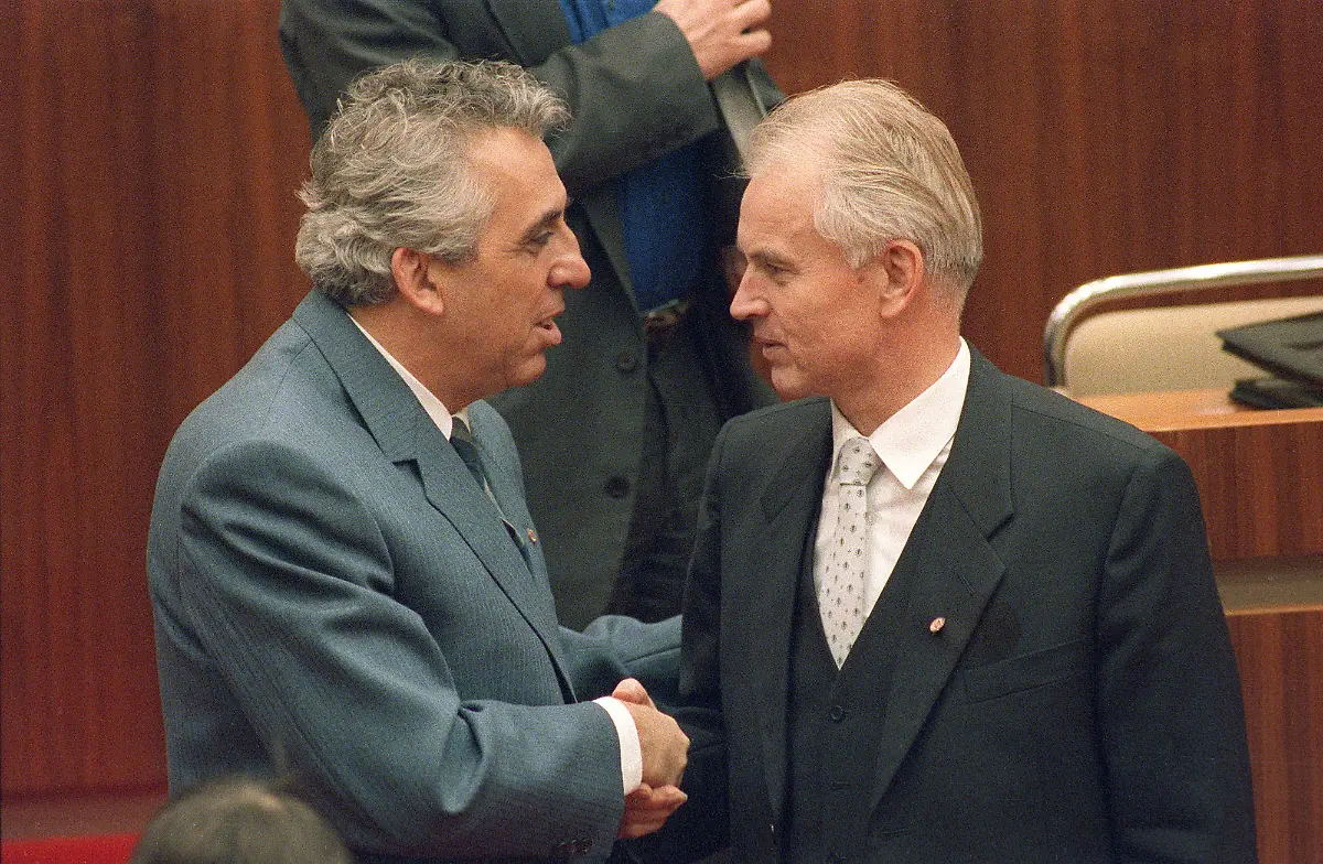 Krenz-Modrow-November-1989