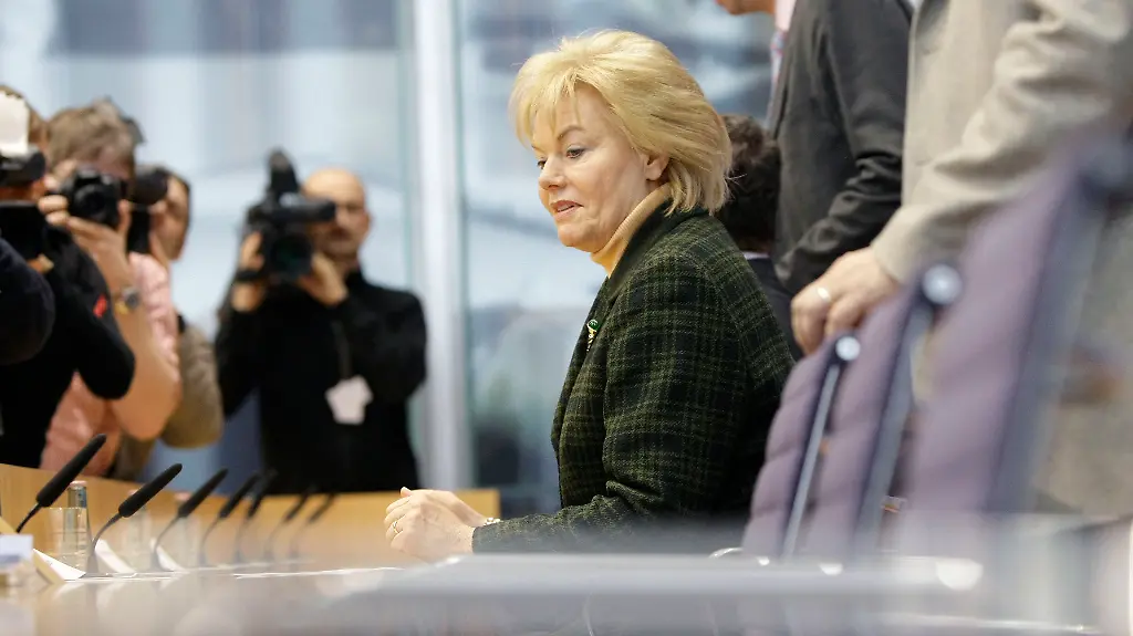 DEU-Vertriebene-Steinbach-Bundestag-KNO107-jpg5207643030791835323