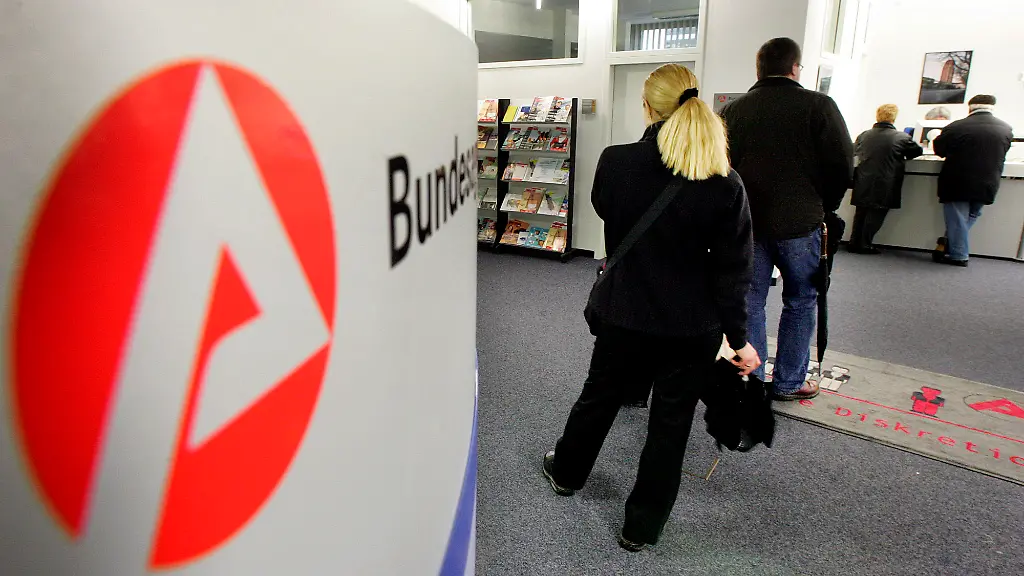 DEU-Arbeut-Soziales-Verfassungsgericht-DGB-FRA106-jpg8524461250956953771