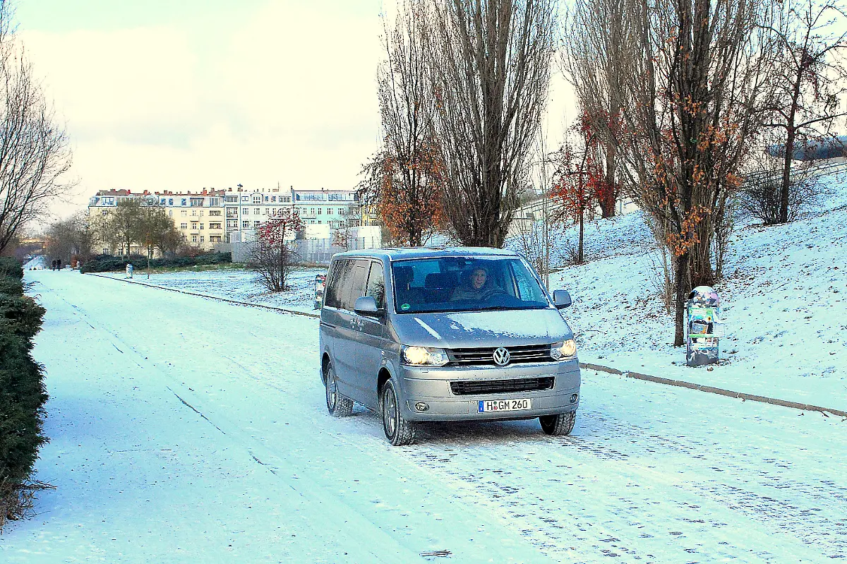 VW-T5-Multivan-2009-12-21-10-26-12