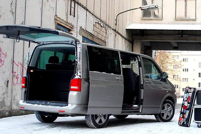 VW-T5-Multivan-2009-12-21-10-13-12-1