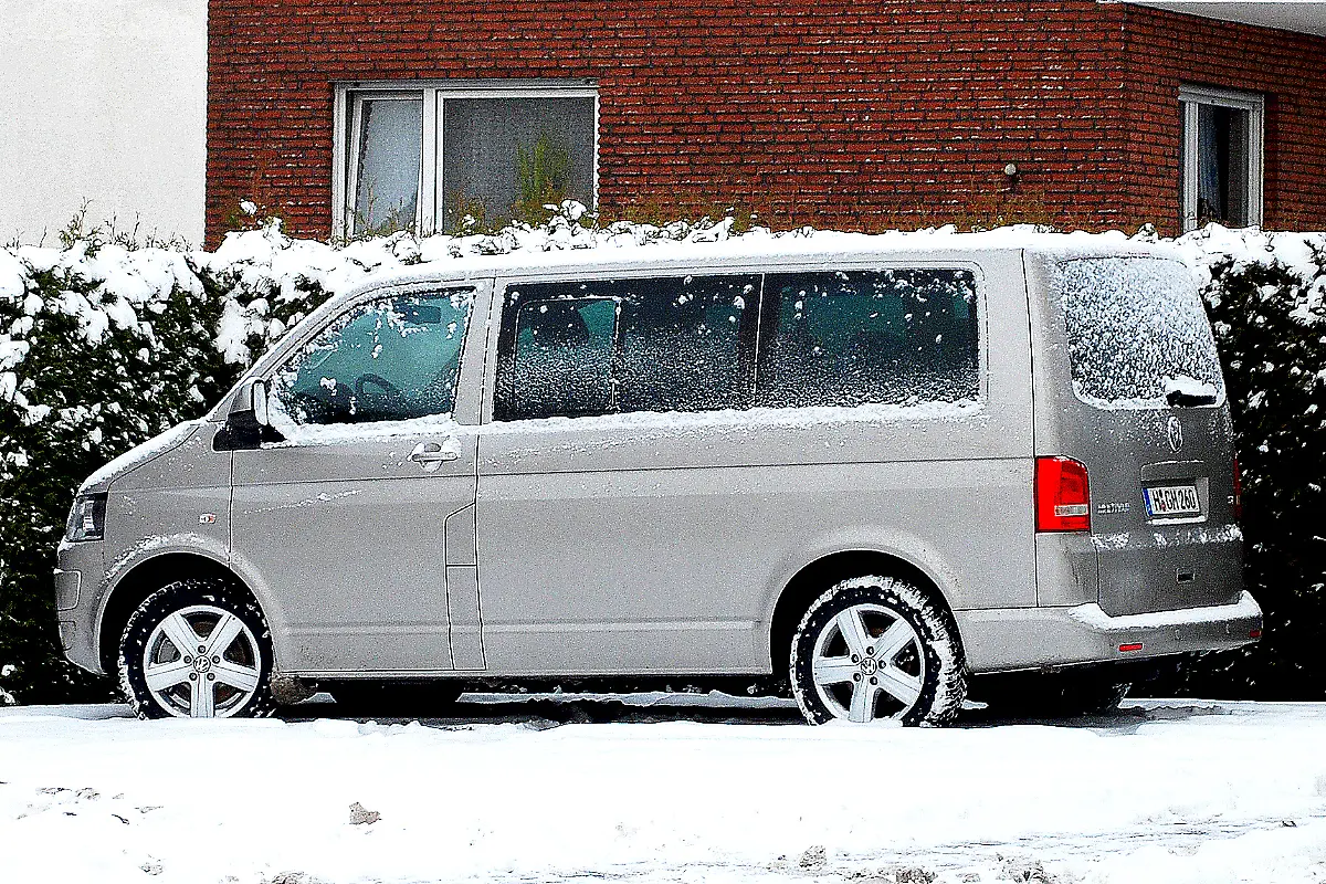 VW-T5-Multivan-2009-12-21-10-12-16