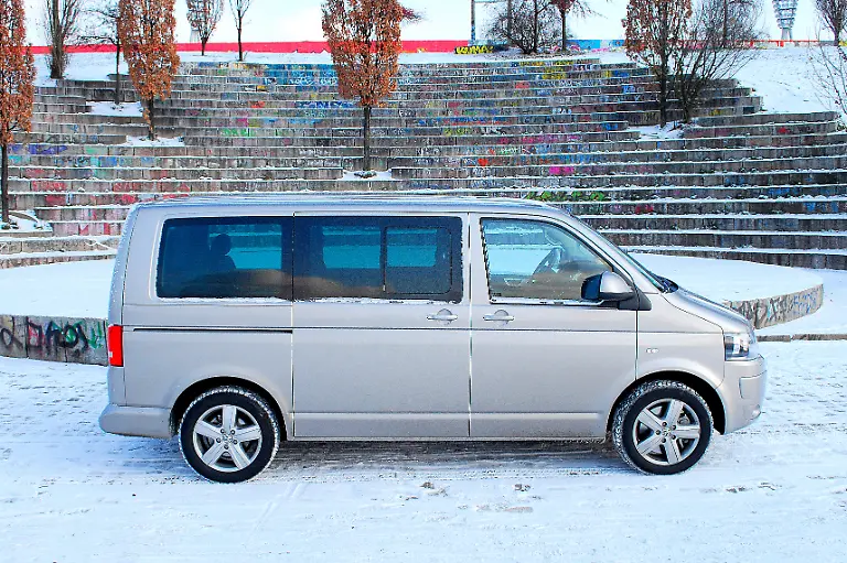 VW-T5-Multivan-2009-12-21-10-25-56