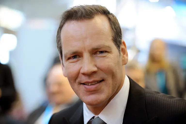 2p521845-jpg4577985954778351