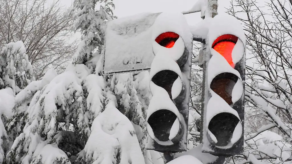 WAS905-WEATHER-USA-0206-11-JPG839489605152095891