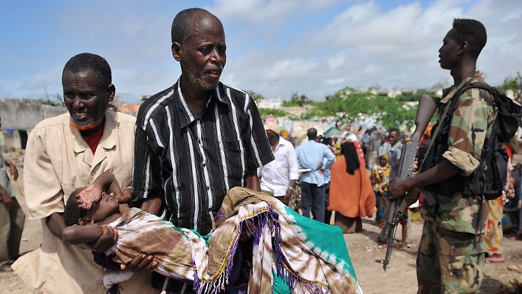 Flüchtlinge in einem Camp in Mogadischu.