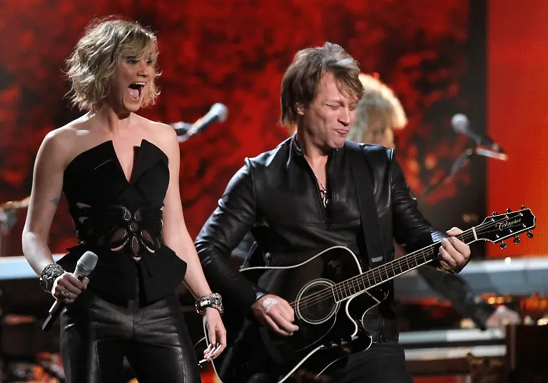 Grammy-Awards-Show-CADC328-jpg4769978952241324661