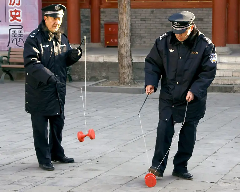 China-neujahr-polizisten