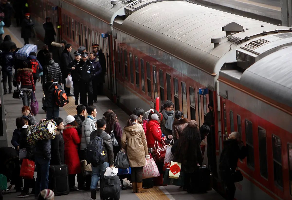 China-neujahr-reisende-zug