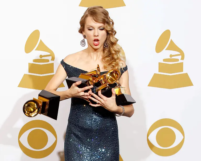 LOA329-GRAMMYS-WINNERS-0201-11-JPG7680875887956853790