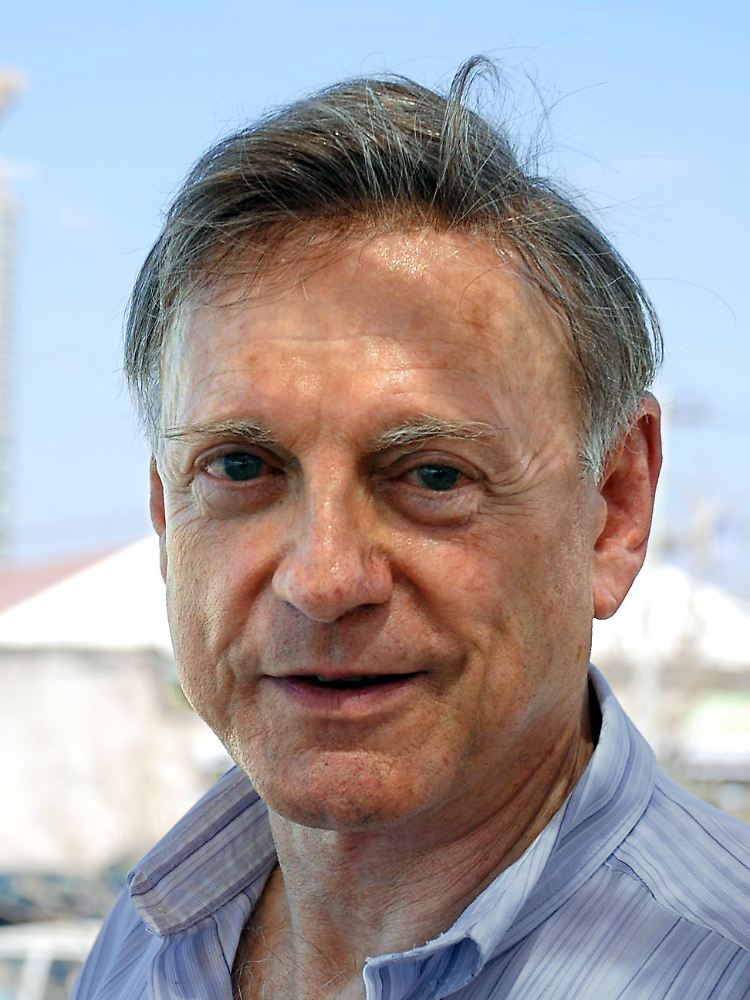 Avi Primor war in den 90er Jahren als israelischer Botschafter in Bonn.