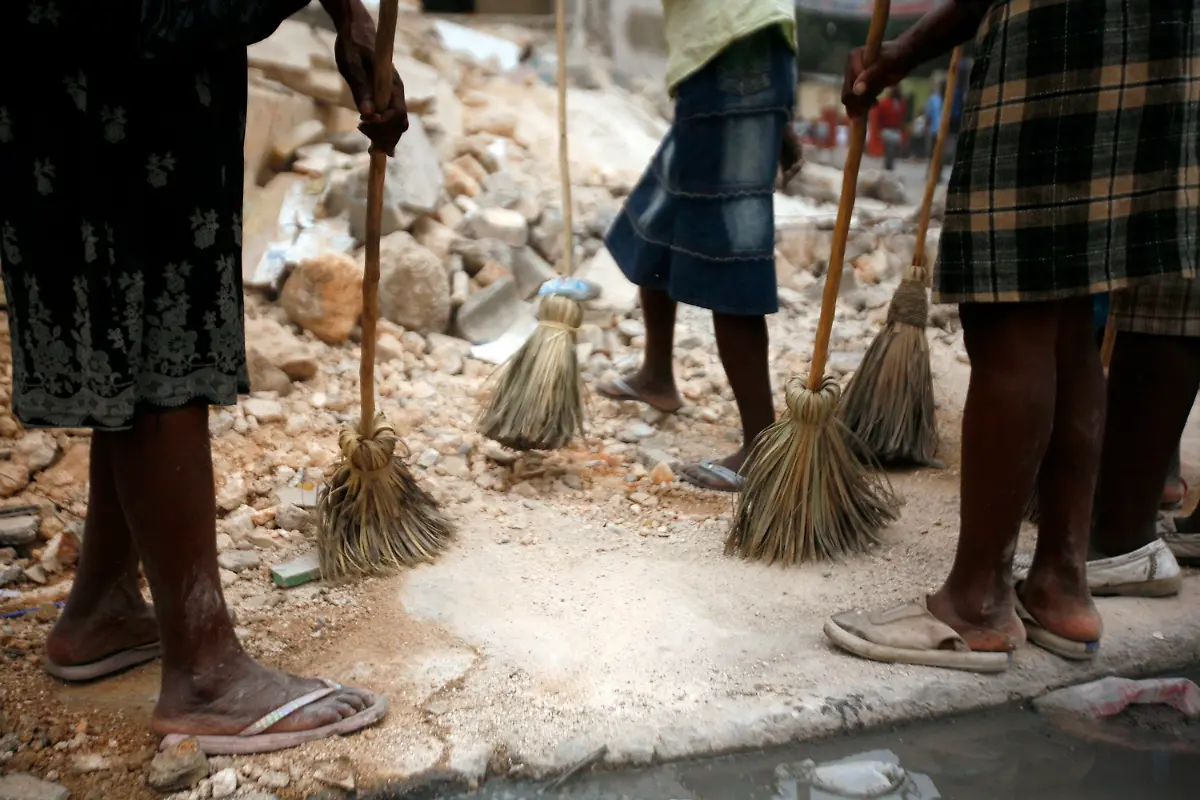 WAS18-QUAKE-HAITI-0126-11-JPG7442195002400478263