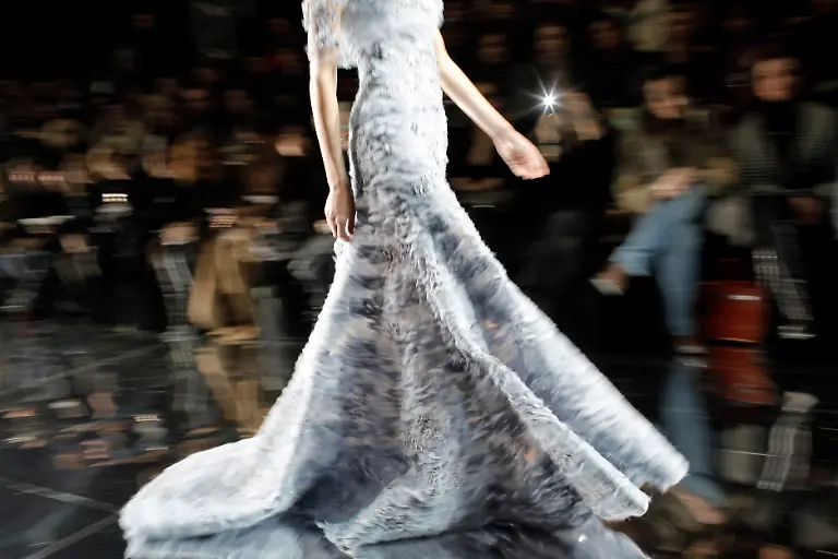 FRANCE-FASHION-XTC105-jpg9074325065505938333