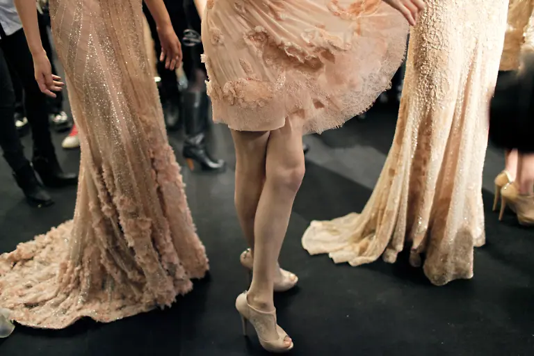 FRANCE-FASHION-XTC112-jpg3261924819526608036