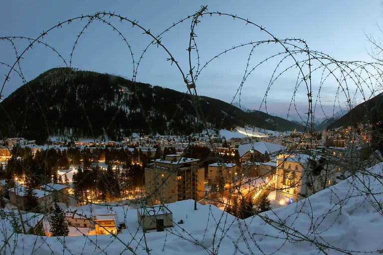 AW405-DAVOS-0127-11-JPG1430915095998969927