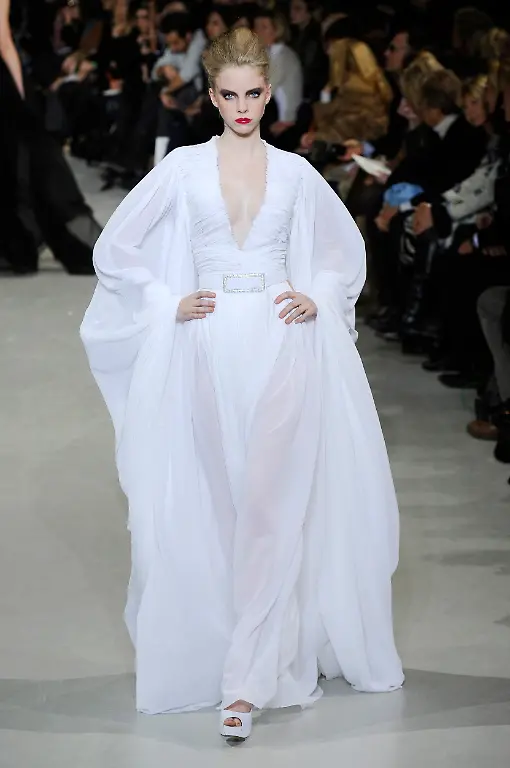 PAR211-FASHION-FRANCE-0126-11-JPG5755319998356148703