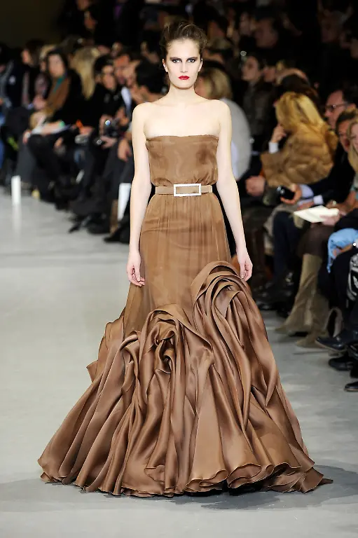 PAR214-FASHION-FRANCE-0126-11-JPG4490295331773592439