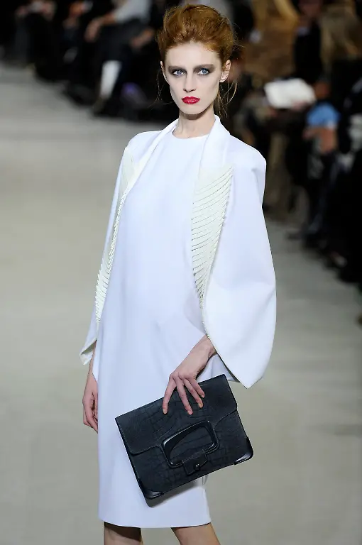 PAR215-FASHION-FRANCE-0126-11-JPG9085160663408884984