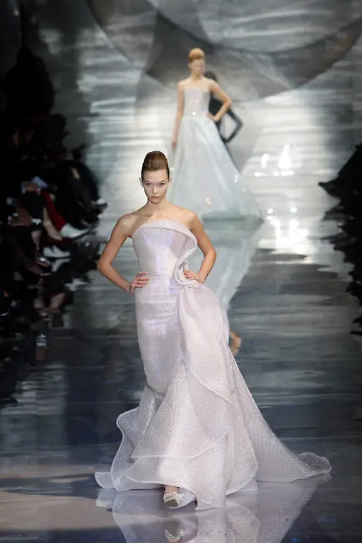 FRANCE-FASHION-XCE106-jpg1019671406940587344