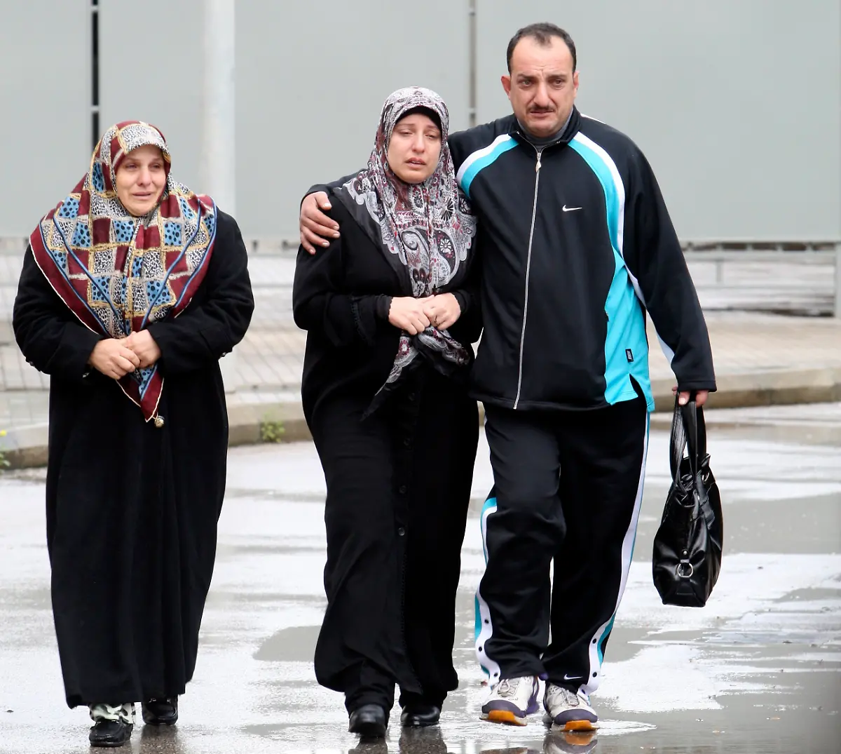 LBN28-AIRLINES-LEBANON-CRASH-0125-11-JPG5547796596359050295