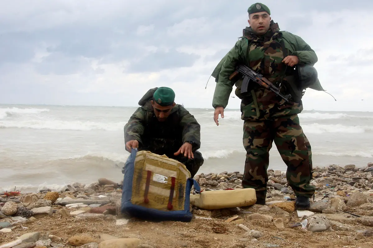 LBN42-AIRLINES-LEBANON-CRASH-0125-11-JPG1529229174338686517