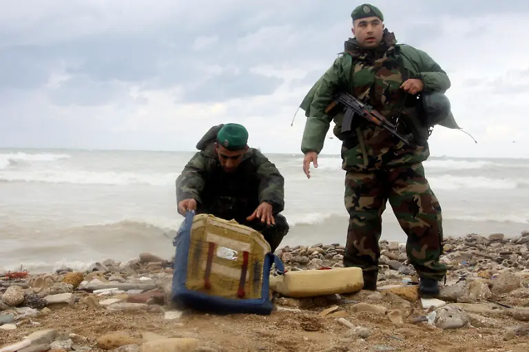 LBN42-AIRLINES-LEBANON-CRASH-0125-11-JPG1529229174338686517