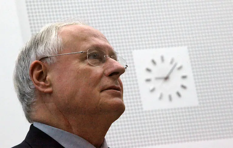 2oua3434-jpg2030822354750668051