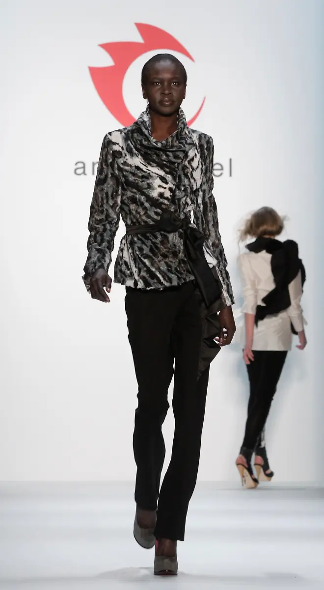 TOB03-GERMANY-0121-11-JPG6553872732613305328