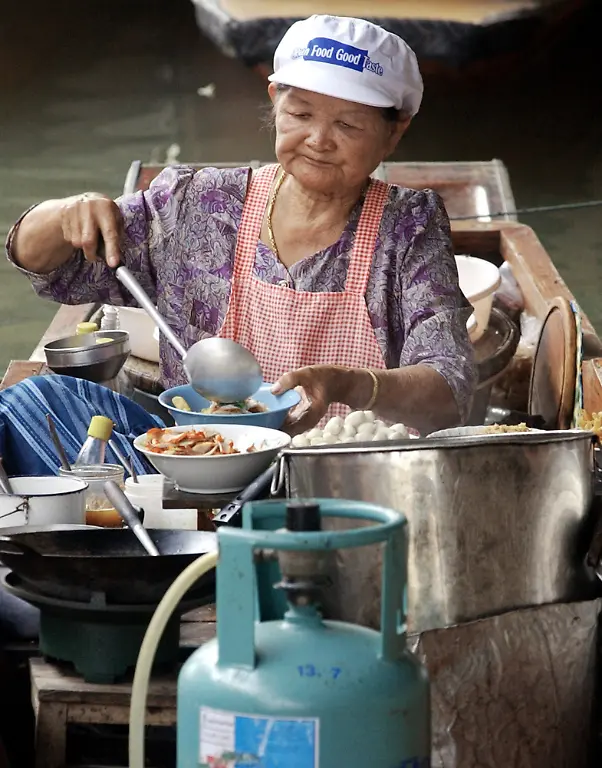 floating-market-thailand-3