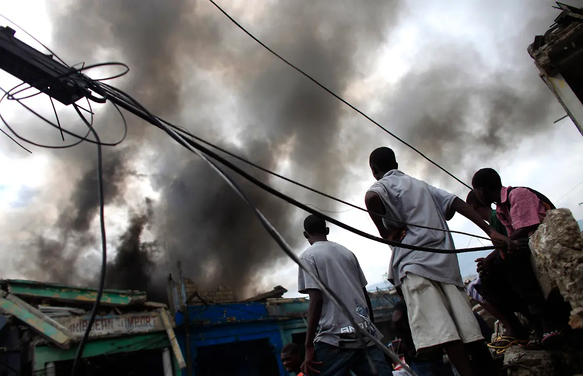 CB23-QUAKE-HAITI-0119-11-JPG8979547128437434849