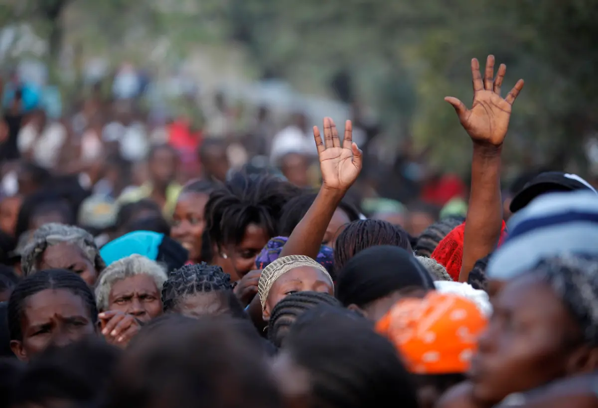 Haiti-Earthquake-XJH118-jpg6248479906141843381