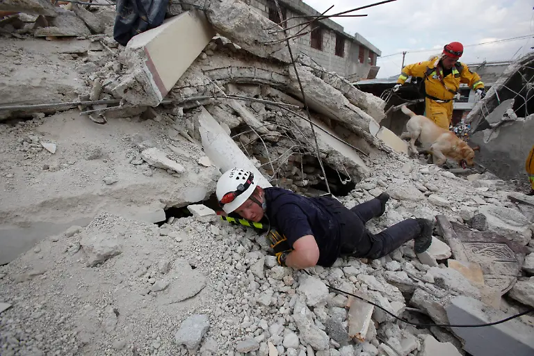 WR08-QUAKE-HAITI-0120-11-JPG1353237398714083254