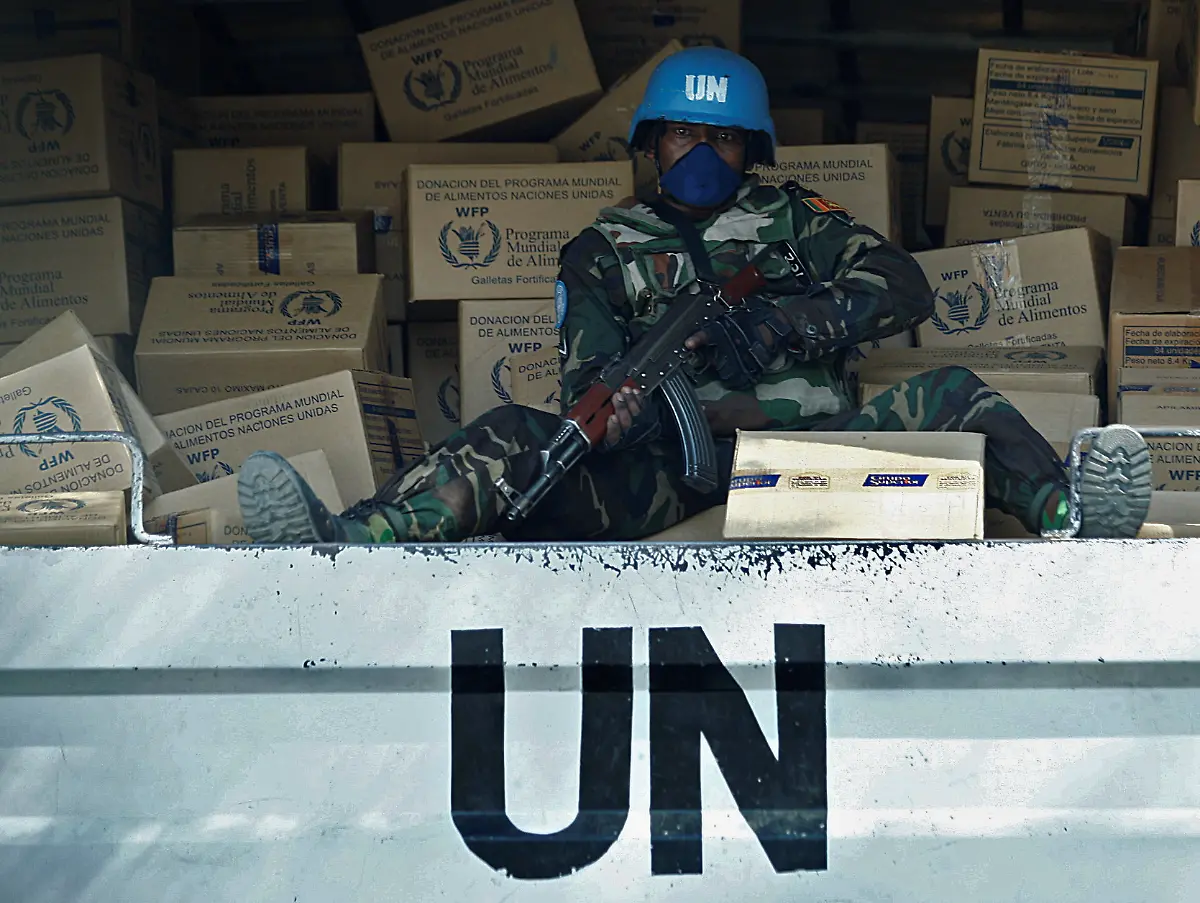 Haiti-Earthquake-UN-Relief-FLMIH146-jpg6819553969025391845