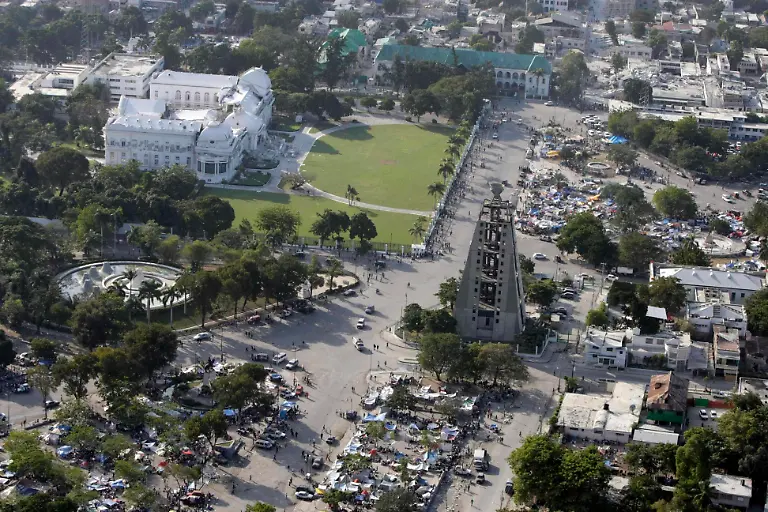 Haiti-Earthquake-XFM122-jpg3193129361309140893