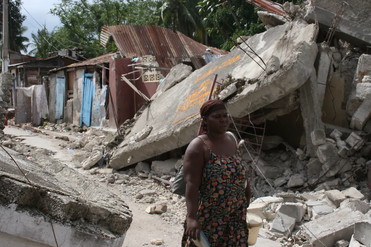 Haiti-Coastal-City-XPP102-jpg947507128968484261