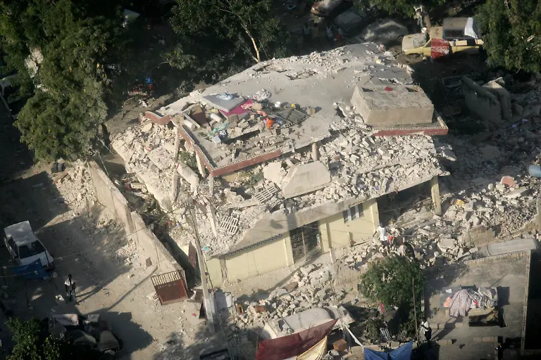 KMB14-QUAKE-HAITI-0114-11-JPG6479610826071979189