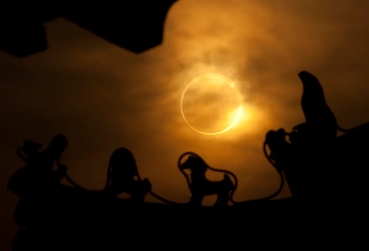 China-Solar-Eclipse-XAY104-jpg4671740240554475764