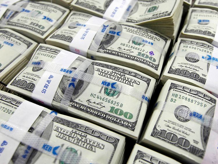 Mit dem "AAA"-Tabubruch dürfte sich der Brennpunkt der Krise auf den Dollar verlagern.