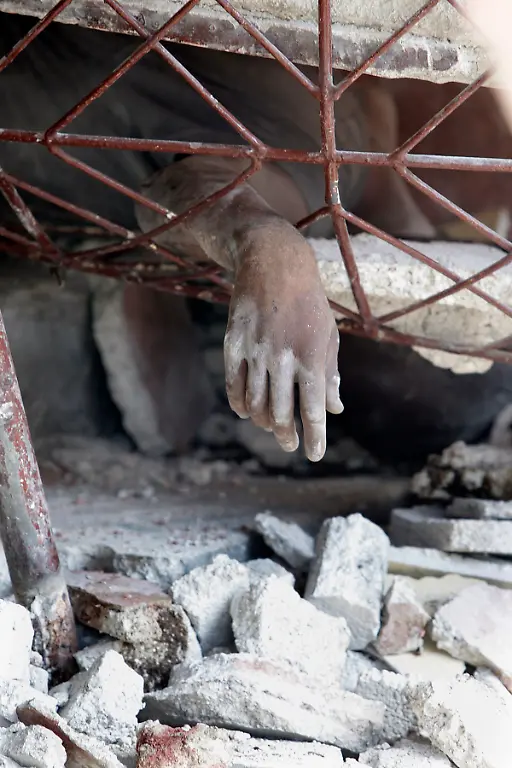 Haiti-Earthquake-FLMIH107-jpg3368246039621982670