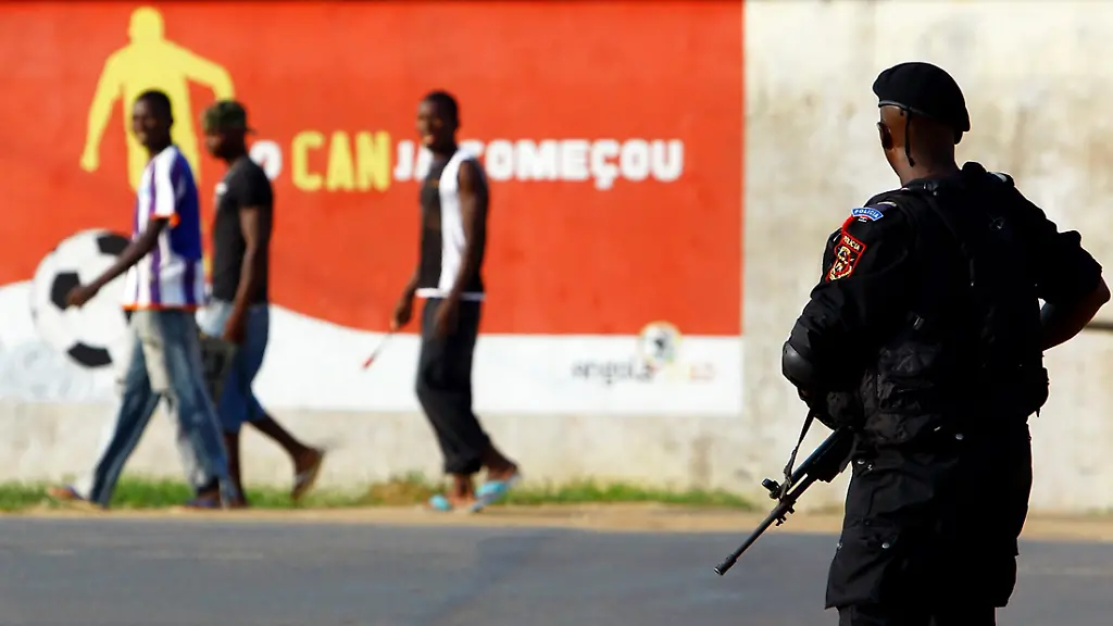 CAI501-ANGOLA-TOGO-ATTACK-0109-11-JPG1055105458712565942