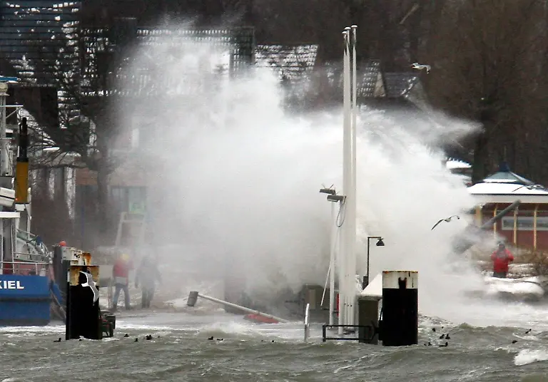 2ome1454-jpg4271122828350731414